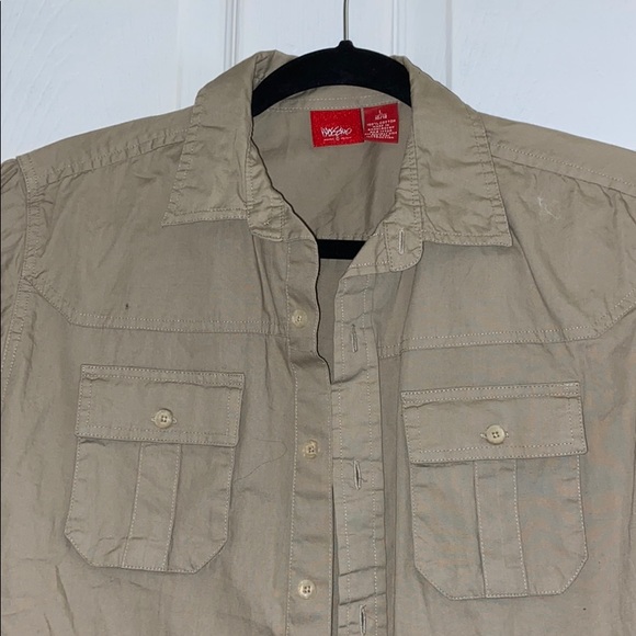 VINTAGE KHAKI BUTTON DOWN - Picture 2 of 6